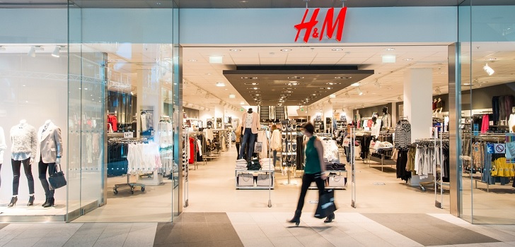 H&M, chasing zero stock: launches custom size-free jeans with Weekday