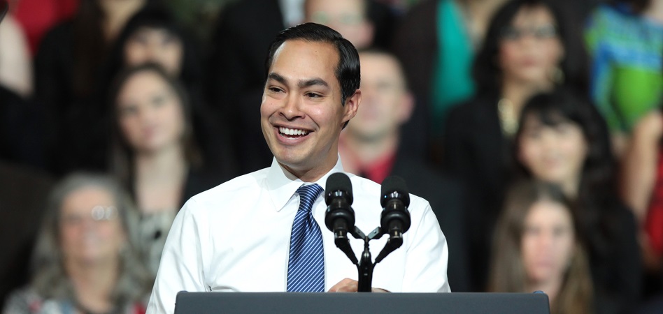 Julián Castro, Democrat, announced its candidature for the upcoming presidential elections.