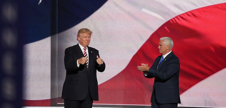 Donald Trump, president of the United States American fashion demands Trump to put the sector out of commercial war