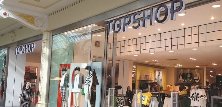 Topshop underpins its c-suite amidst restructuring process. The British company, owned by the Arcadia group, has modified its management team with a new responsible for the fashion division.       The company has signed Gillian Ridley Whittle, former buying and trading director of the department stores group Mark & Spencer. The manager has a long career in the sector after having worked for companies such as Debenhams or Target Australia.       A few months ago, Arcadia reached an agreement with its creditors to avoid  bankruptcy. The agreement entailed the cutting of a large part of the group’s workforce, as well as the closure of twenty-three stores in the United Kingdom and Ireland.       Arcadia, that also owns Topman, ended last fiscal year with losses for the first time in seven years, with a negative net result of 138 million pounds (153.7 million euros), compared to the profit of 199 million pounds (221 million euros) of the previous year. 