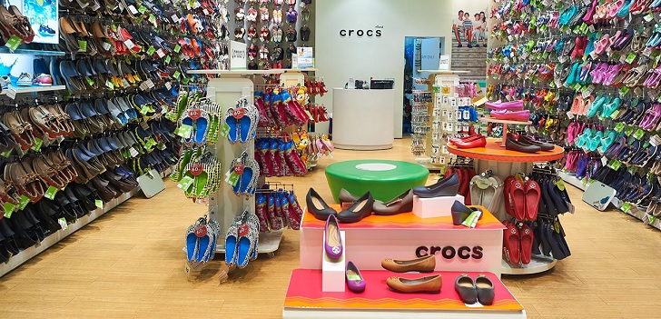 Crocs boosts its profit 19.8% in third quarter and raises full year outlook 