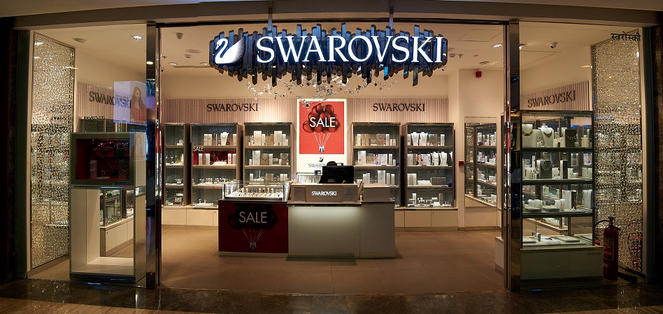 Me swarovski near Swarovski outlet