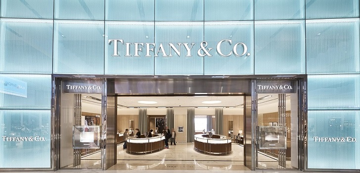 Tiffany’s sales and profits decline in third quarter as LVMH waits to take control 