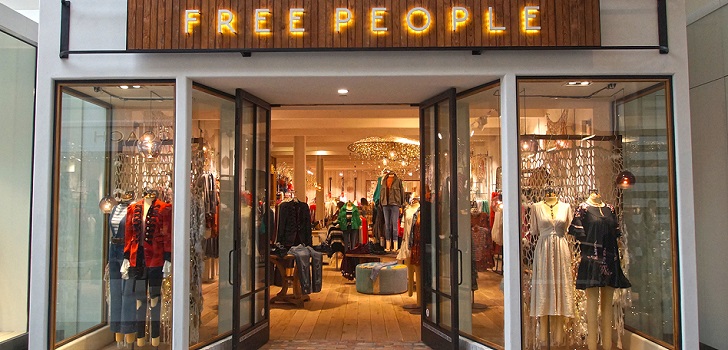 Urban Outfitters goes all in in Miami: opens new Free People store in  Aventura Mall